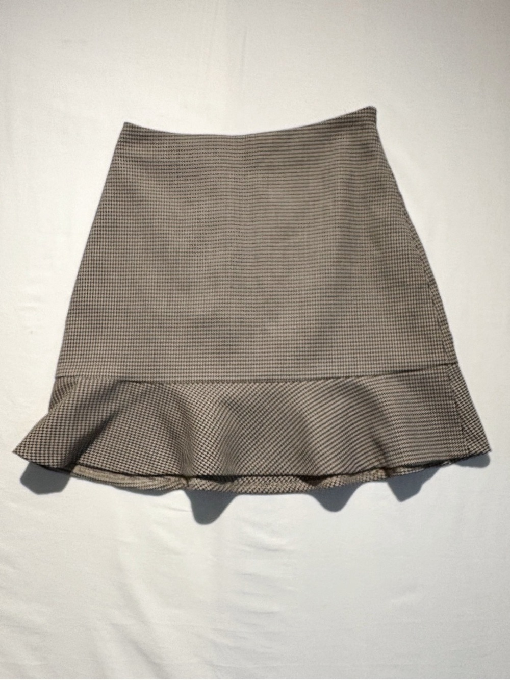 Aritzia Little Moon Women’s Ruffle Hem Plaid Mini Skirt Size 00